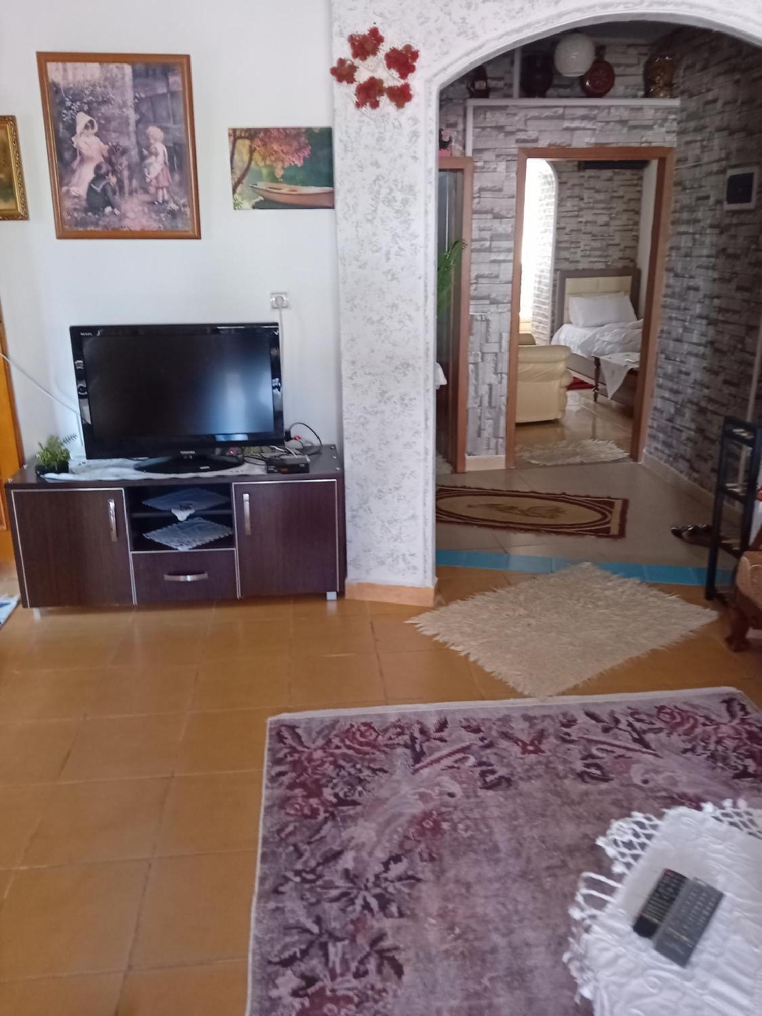 Olivia Guesthouse Gjirokastër Extérieur photo