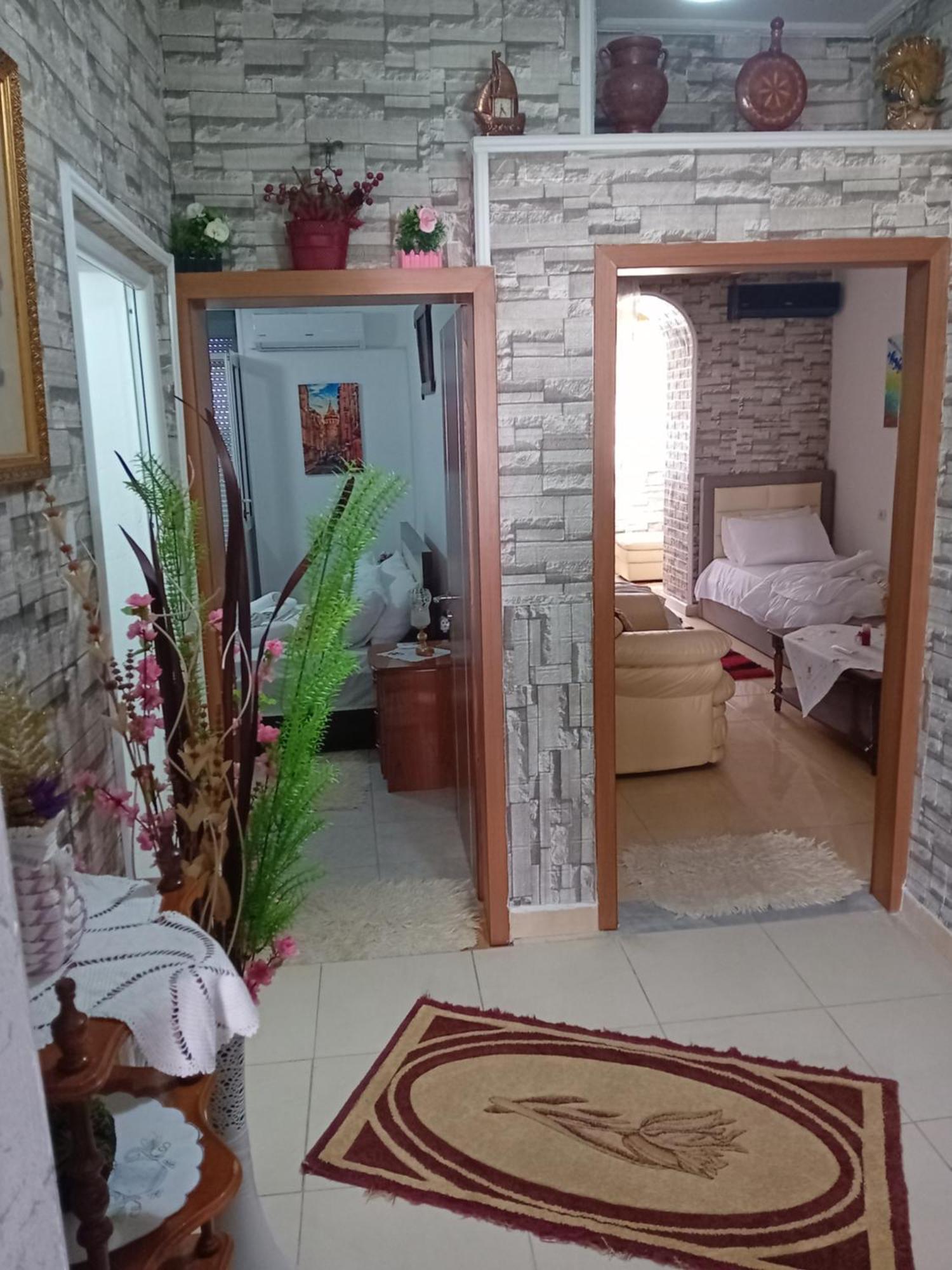Olivia Guesthouse Gjirokastër Extérieur photo