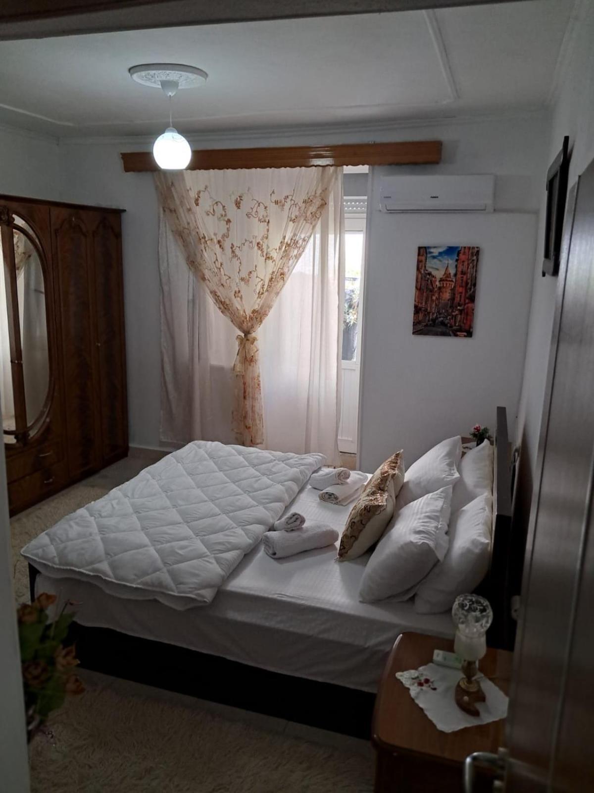 Olivia Guesthouse Gjirokastër Extérieur photo